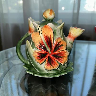 82 FITZ & FLOYD 2 TEAPOTS FOREVER IN BLOOM