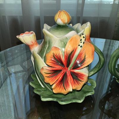82 FITZ & FLOYD 2 TEAPOTS FOREVER IN BLOOM