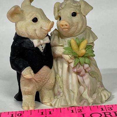 Vintage Stone Critters "Awe Shucks" Pig Wedding Couple Bride Groom Figurine 1995