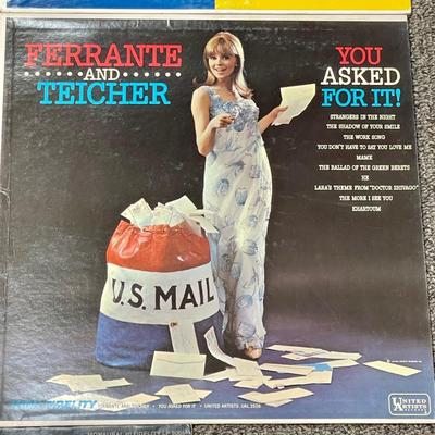 VINYL Record Album Lot - (7) records in very good condition