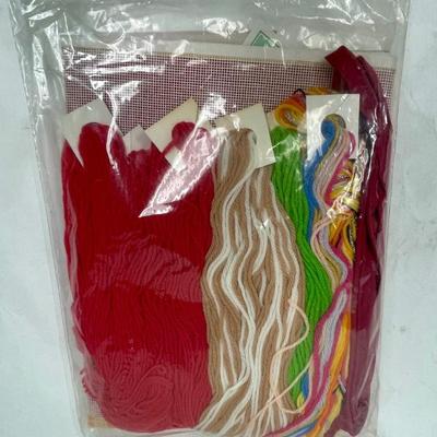 Vintage Needle Treasures Needlepoint Christmas Sugarplum Stocking Kit