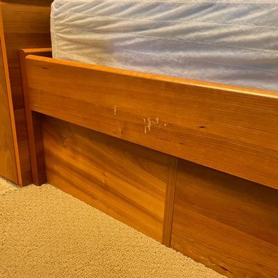 Scandinavian Full Size Bed with Side Tables (GB1-SS)