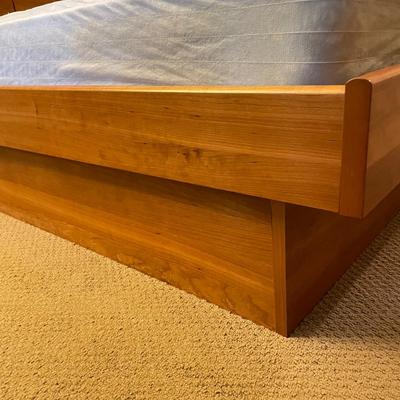 Scandinavian Full Size Bed with Side Tables (GB1-SS)
