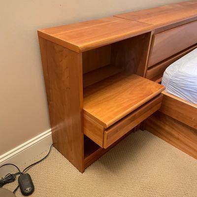 Scandinavian Full Size Bed with Side Tables (GB1-SS)