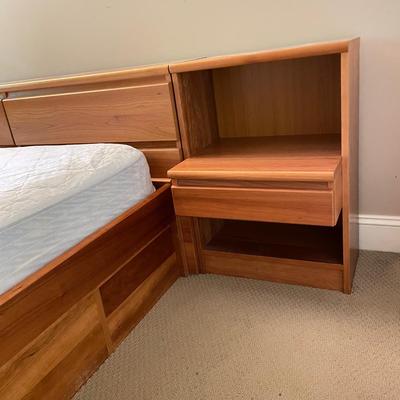 Scandinavian Full Size Bed with Side Tables (GB1-SS)