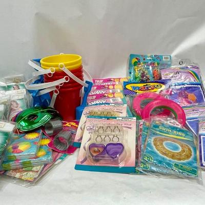 Vintage Party & Summer Fun Lot