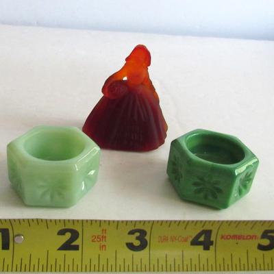 Vintage Red Satin Boyd Glass Doll and 2 Green Salts