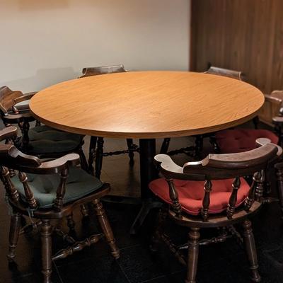 Very Nice Poker or Dining Table with 6 Barrel Chairs