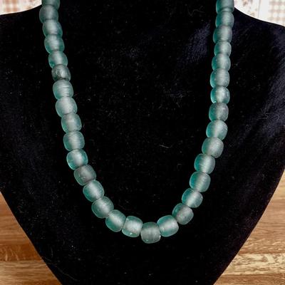 92 STRAND OF MATTE GLASS BEADS MOSS GREEN