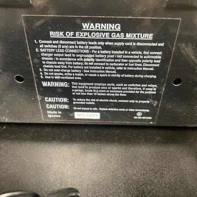 Schumacher 6/2 Amp Dual Rate Battery Charger for 6 and 12 Volt Batteries