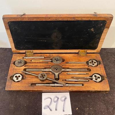 Antique Tap And Die Set