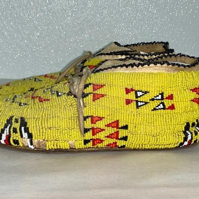 Vintage Native American Beaded Leather Moccasins