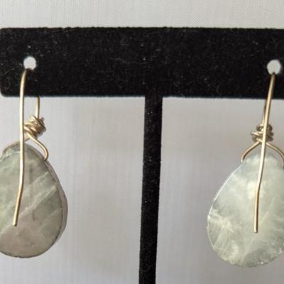 Druzy quartz pear shaped pierced earrings