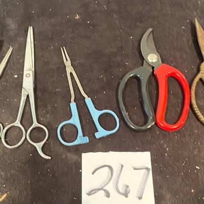 Scissor Lot