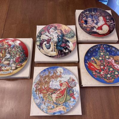 Avon Collectible Holiday Plates- 1992, 1993, 1994, 1995, and 1996