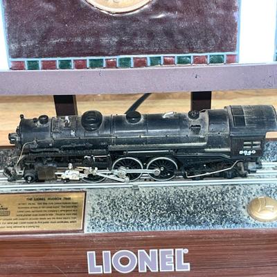 106 LIONEL TRAIN LAMP HUDSON 700E W/SOUND NOT WORKING
