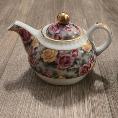 Individual Teapot and Cup