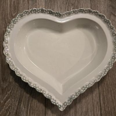 House of Lloyd Ceramic Heart Pie Plate