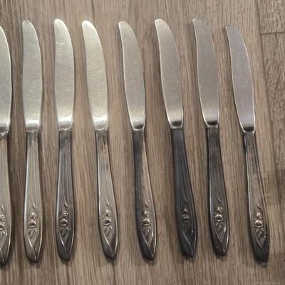 International Silver "Silver Tulip" Flatware Set