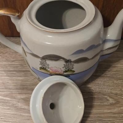 Kutani Porcelain Teapot