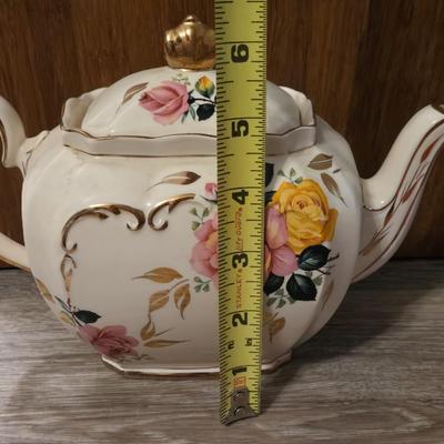Sadler Teapot