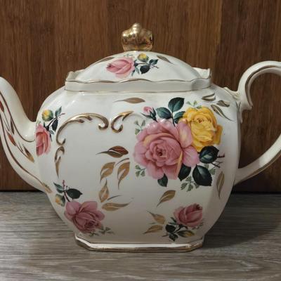 Sadler Teapot