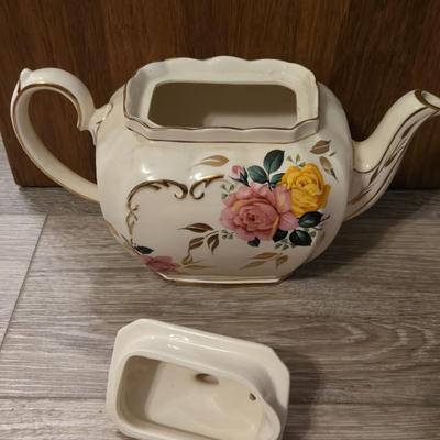 Sadler Teapot