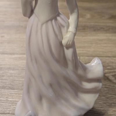 Porcelain Lady