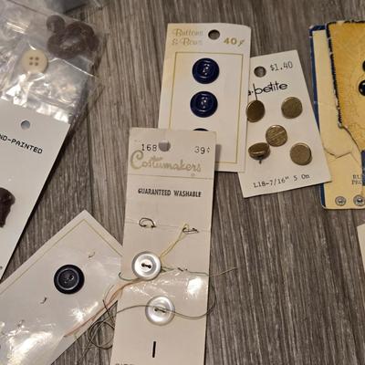 Button Lot