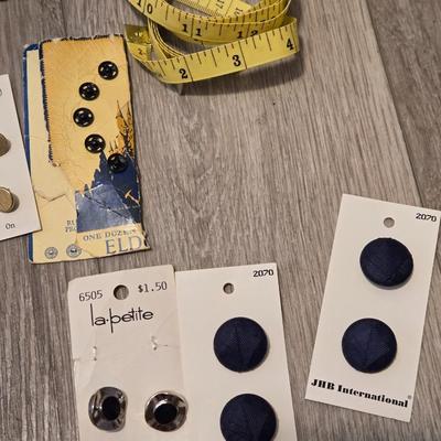 Button Lot
