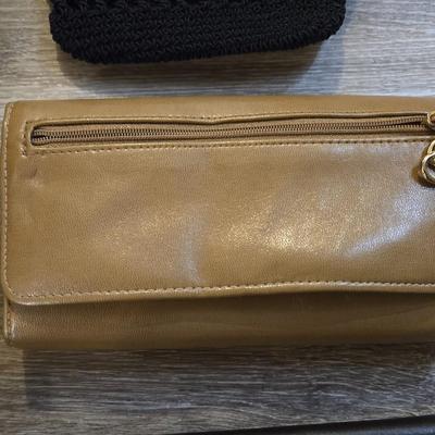 Wallet lot
