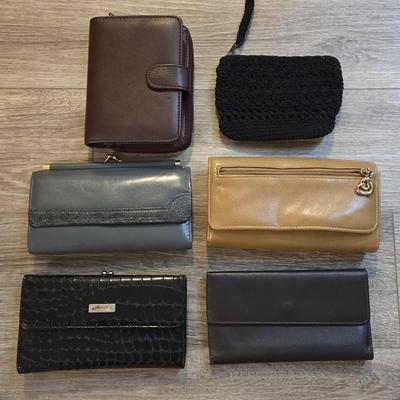 Wallet lot