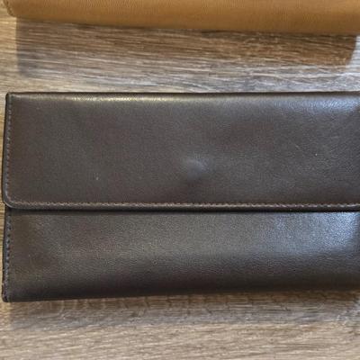 Wallet lot