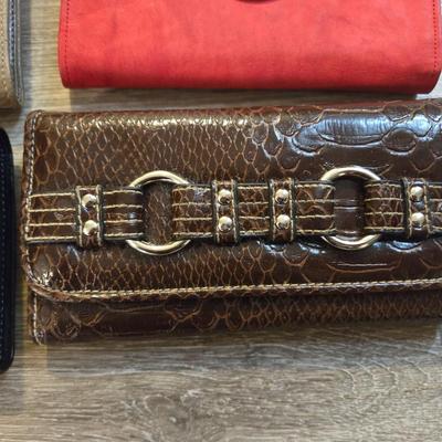 Wallet Lot