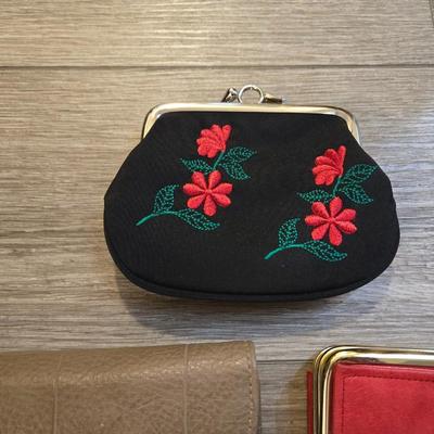 Wallet Lot