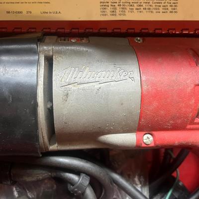 Milwaukee Sawzall (G-MG)
