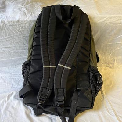 Field & Stream and Mountainsmith Trekking Poles w/ EMS Boulderado Backpack (G-MG)