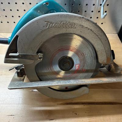 Makita & Black & Decker 7 1/4” Circular Saws (G-MG)