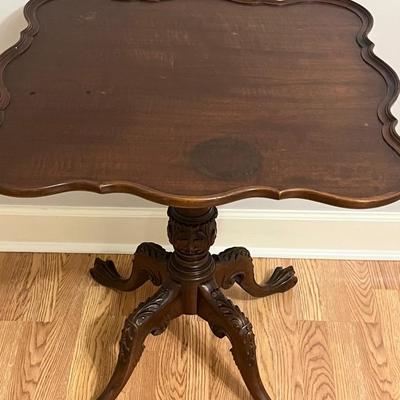 Vtg. Mahogany Clawfoot Accent Table ~*Read Details