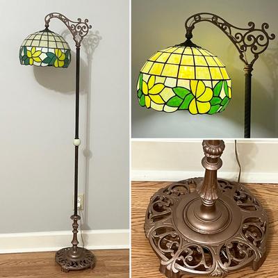 Floral Tiffany Style Metal Floor Lamp ~ Stained Glass Shade