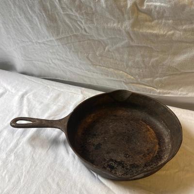Cast Iron Pans (G-DZ)