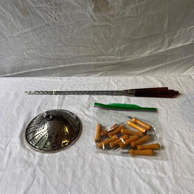 Variety of Kitchen Accessories: Pampered Chef, Nordic Ware, & Much More! (G-DZ)