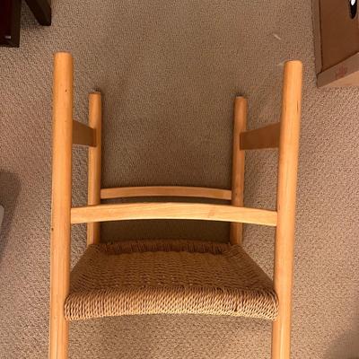 Danish Style Wooden Chair w/ Woven Seat (GB2-DZ)