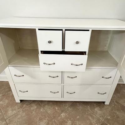 Vtg. White Painted Dresser With Cabinets
