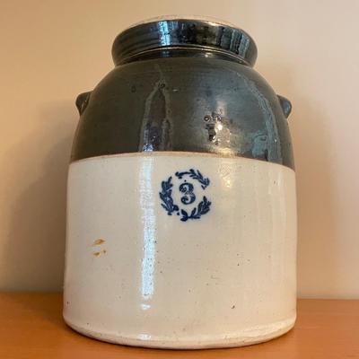 Blue Hued #3 Crock (D-SS)