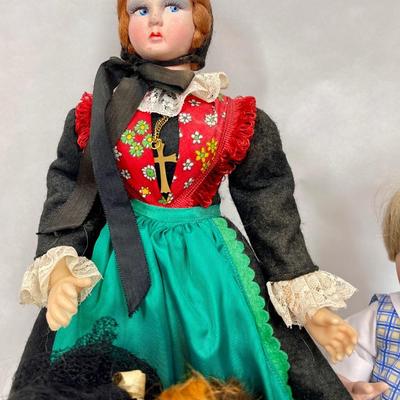 Mixed Doll & Accessories lot