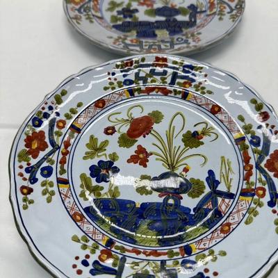 Pair of MORELLI FAENZA Handmade plates-8"