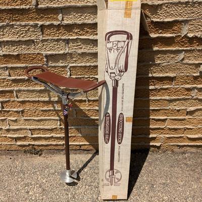 NIB Genuine Tirion Leather Seatstick, Made in England