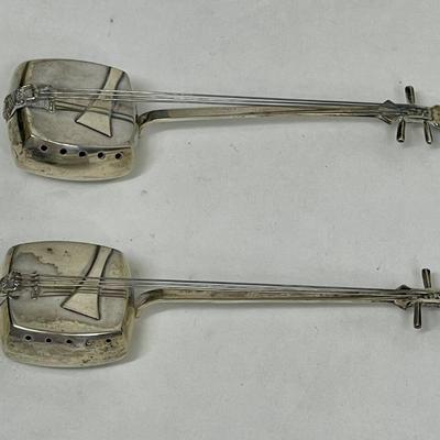 2 pc set of Vintage Japanese Sterling Silver Silvercraft Guitar Salt & Pepper Shakers
