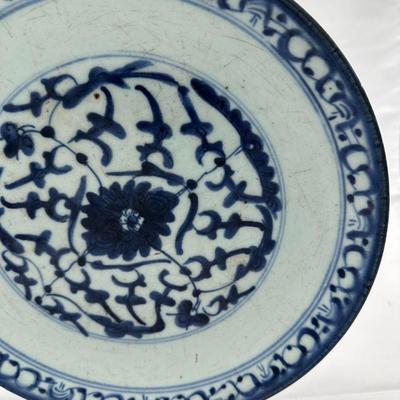Chinese Vintage Porcelain Blue and White Plate